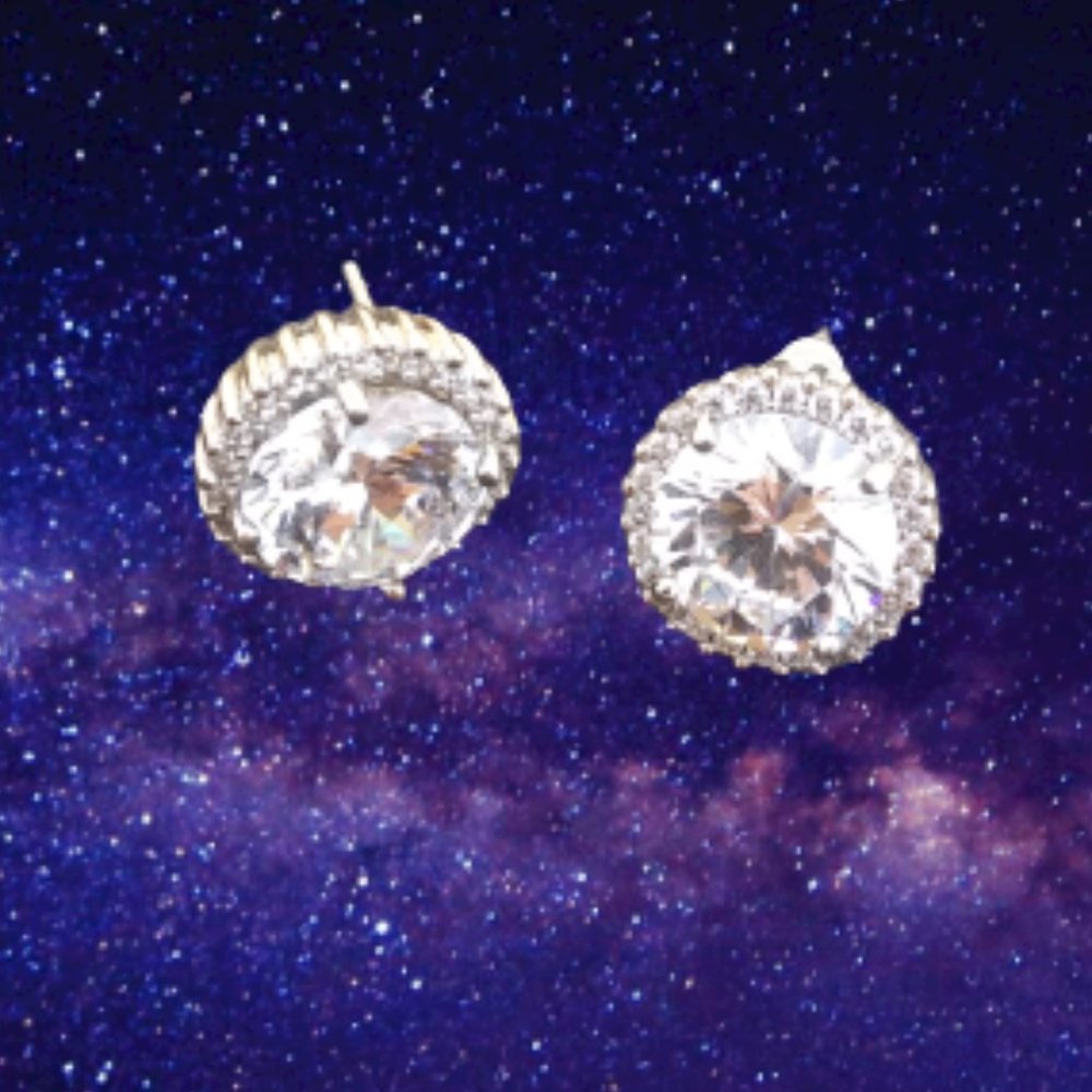 sparkly stud earrings stamped 925 china on the back - Picture 1 of 15
